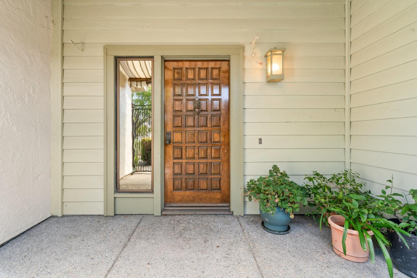 Detail Gallery Image 5 of 37 For 8449 Traminer Ct, San Jose,  CA 95135 - 2 Beds | 2 Baths