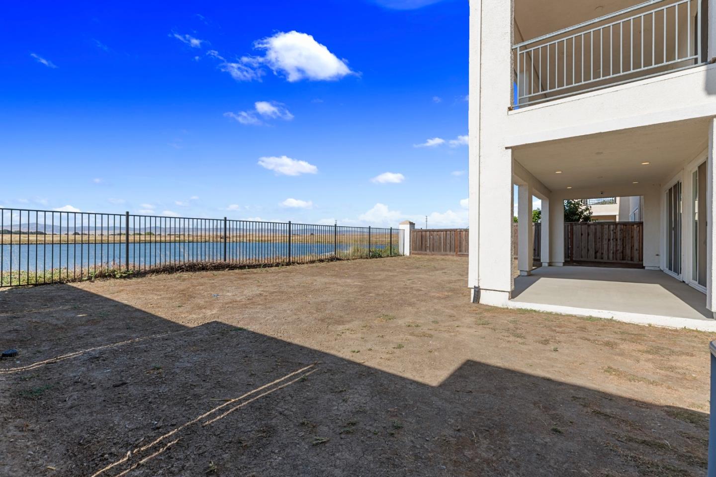 Detail Gallery Image 35 of 42 For 1674 Locksley Dr, Lathrop,  CA 95330 - 4 Beds | 3 Baths