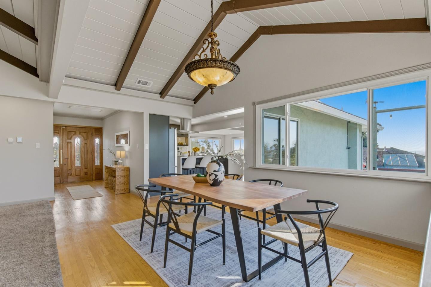 Detail Gallery Image 10 of 62 For 1532 View Dr, San Leandro,  CA 94577 - 4 Beds | 3/1 Baths