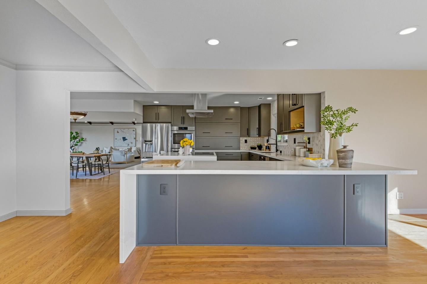 Detail Gallery Image 17 of 62 For 1532 View Dr, San Leandro,  CA 94577 - 4 Beds | 3/1 Baths