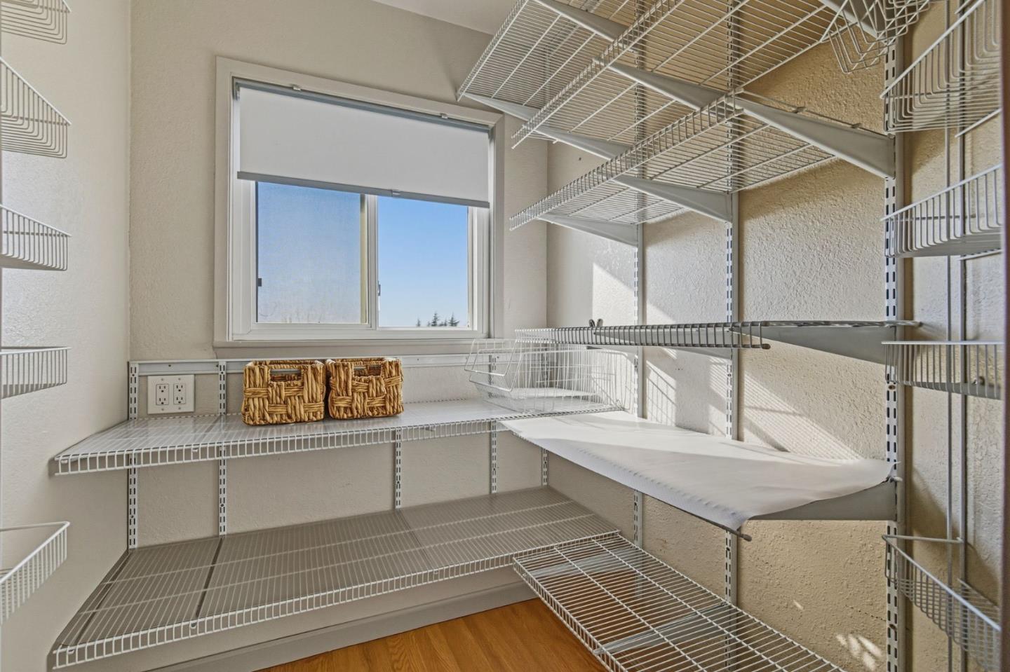 Detail Gallery Image 22 of 62 For 1532 View Dr, San Leandro,  CA 94577 - 4 Beds | 3/1 Baths