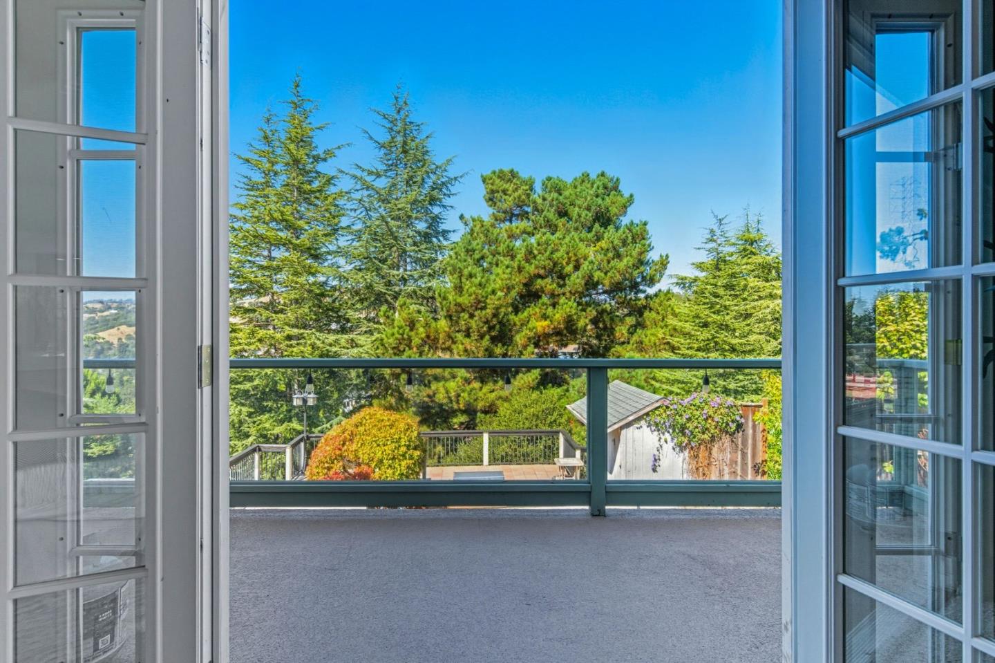 Detail Gallery Image 28 of 62 For 1532 View Dr, San Leandro,  CA 94577 - 4 Beds | 3/1 Baths