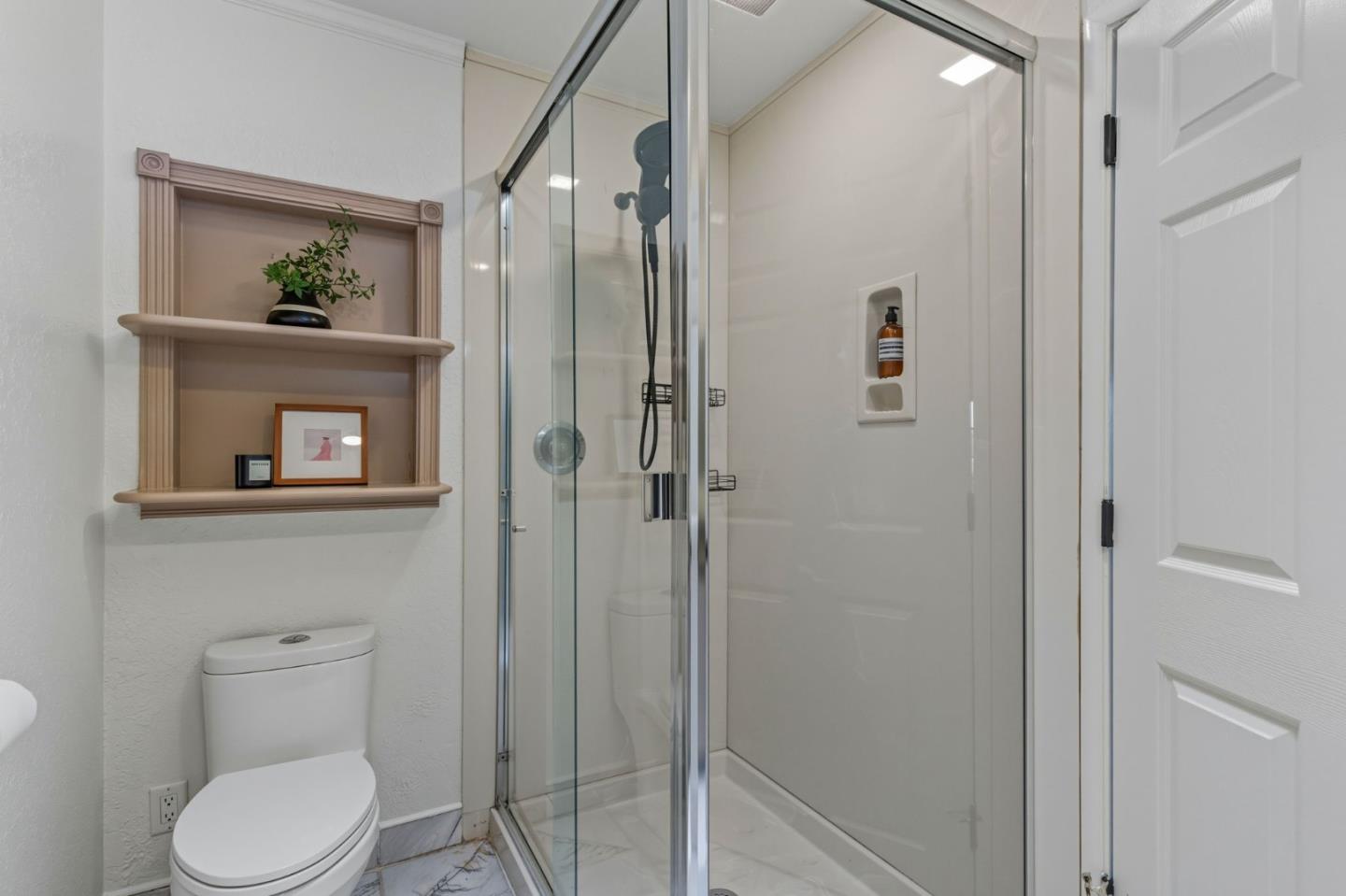 Detail Gallery Image 32 of 62 For 1532 View Dr, San Leandro,  CA 94577 - 4 Beds | 3/1 Baths