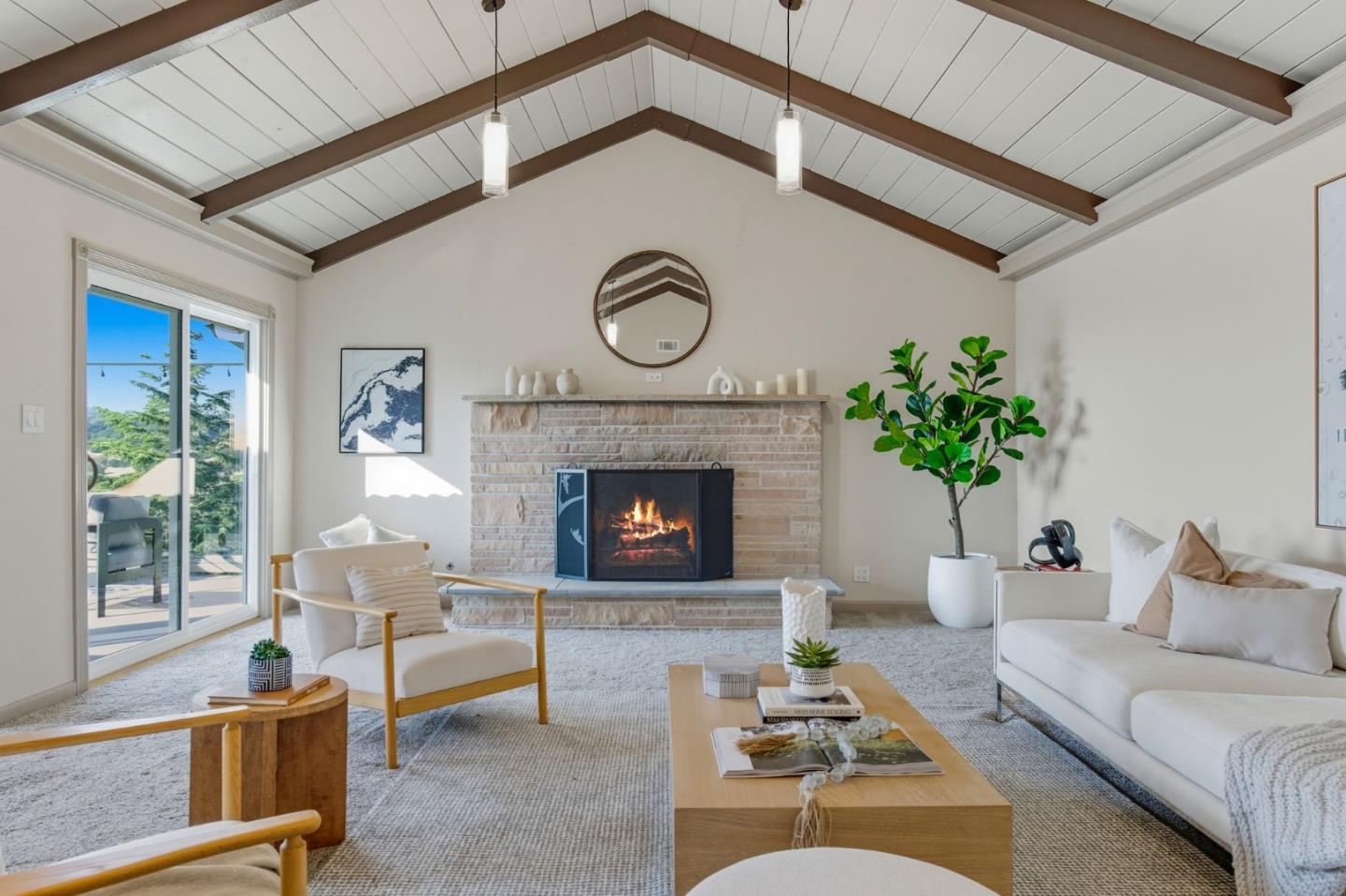 Detail Gallery Image 4 of 62 For 1532 View Dr, San Leandro,  CA 94577 - 4 Beds | 3/1 Baths