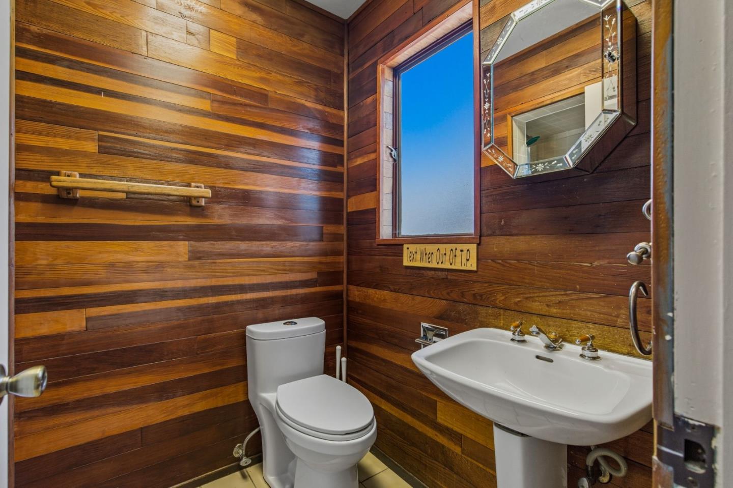 Detail Gallery Image 48 of 62 For 1532 View Dr, San Leandro,  CA 94577 - 4 Beds | 3/1 Baths