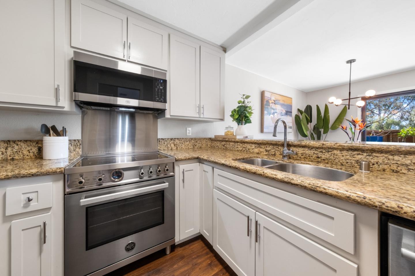 Detail Gallery Image 10 of 23 For 3506 La Terrace Cir, San Jose,  CA 95123 - 2 Beds | 1 Baths