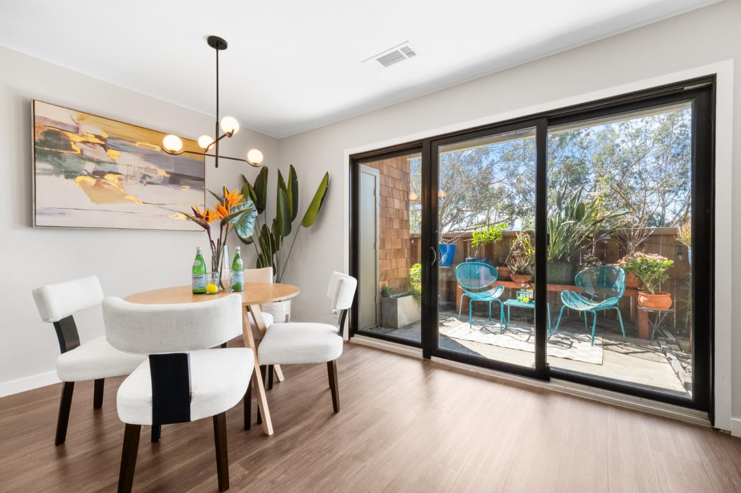 Detail Gallery Image 8 of 23 For 3506 La Terrace Cir, San Jose,  CA 95123 - 2 Beds | 1 Baths