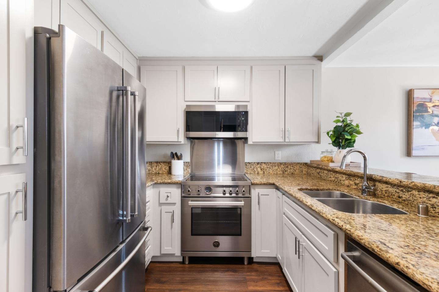 Detail Gallery Image 9 of 23 For 3506 La Terrace Cir, San Jose,  CA 95123 - 2 Beds | 1 Baths