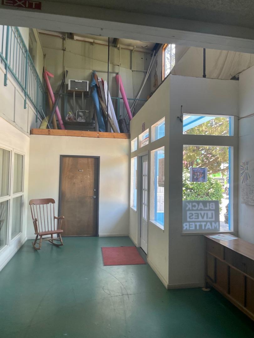 Detail Gallery Image 5 of 9 For 4331 Attawa, Sacramento,  CA 95822 - – Beds | – Baths