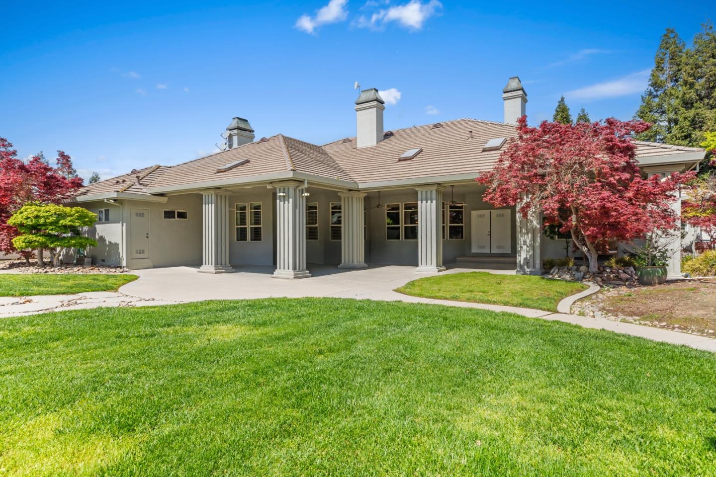 Detail Gallery Image 18 of 64 For 5000 Peach Blossom Ln, Oakdale,  CA 95361 - 4 Beds | 3/1 Baths