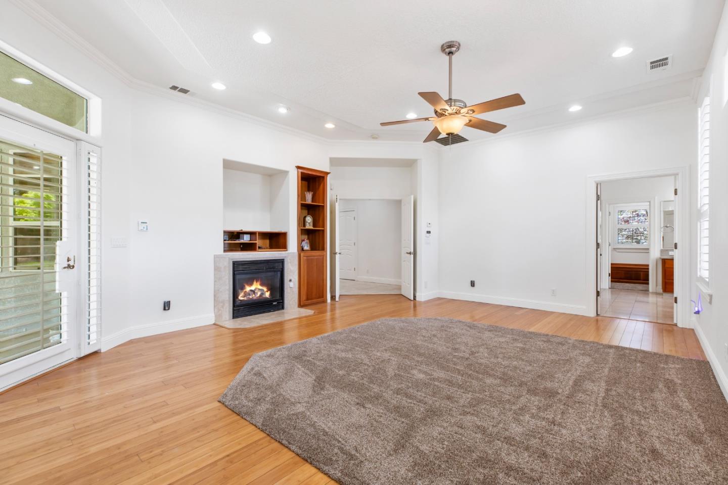 Detail Gallery Image 32 of 64 For 5000 Peach Blossom Ln, Oakdale,  CA 95361 - 4 Beds | 3/1 Baths