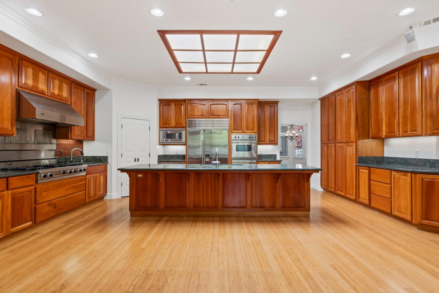 Detail Gallery Image 42 of 64 For 5000 Peach Blossom Ln, Oakdale,  CA 95361 - 4 Beds | 3/1 Baths