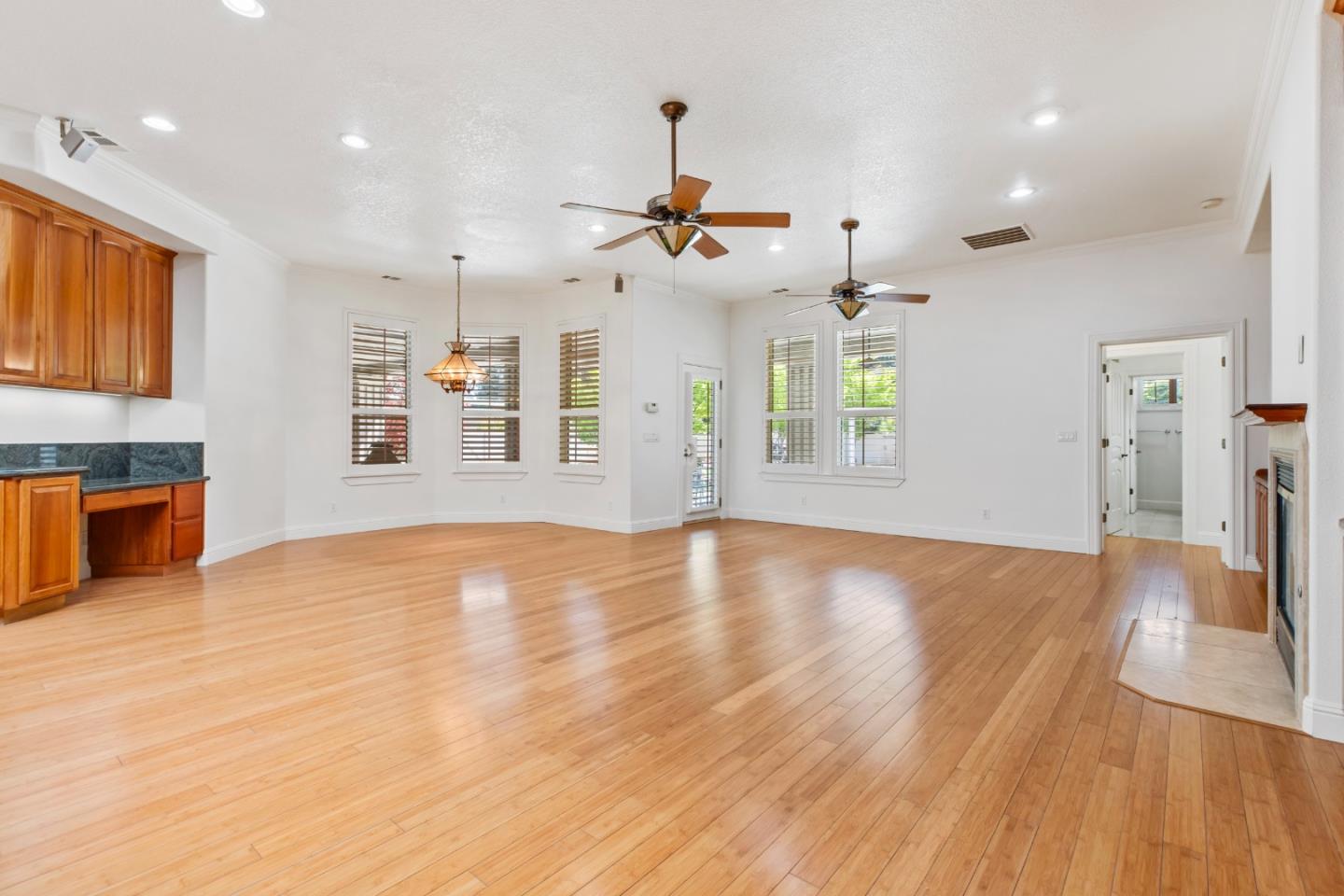Detail Gallery Image 46 of 64 For 5000 Peach Blossom Ln, Oakdale,  CA 95361 - 4 Beds | 3/1 Baths