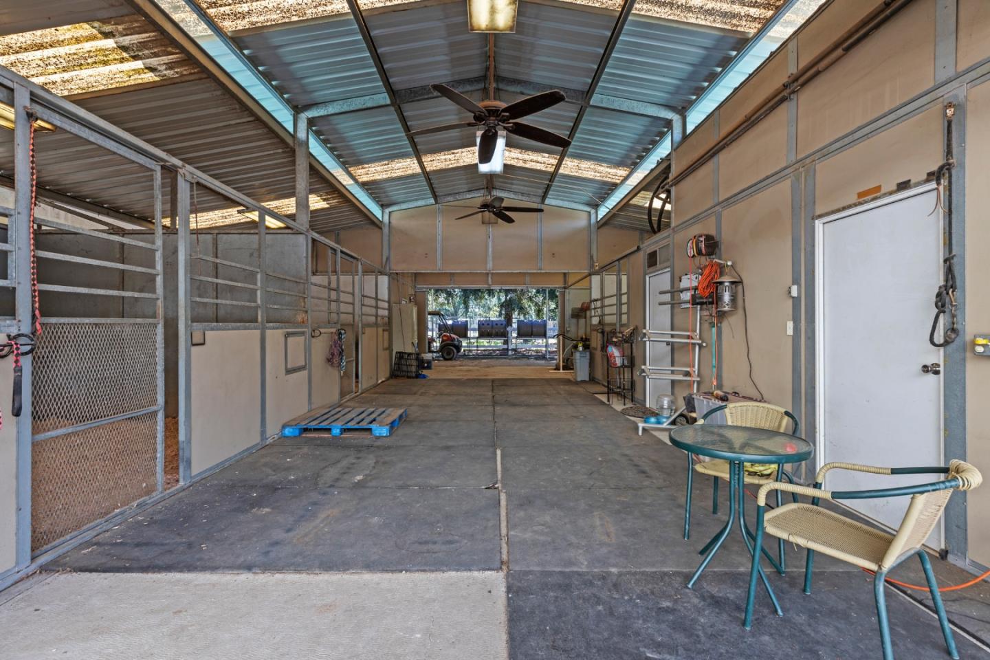 Detail Gallery Image 7 of 64 For 5000 Peach Blossom Ln, Oakdale,  CA 95361 - 4 Beds | 3/1 Baths