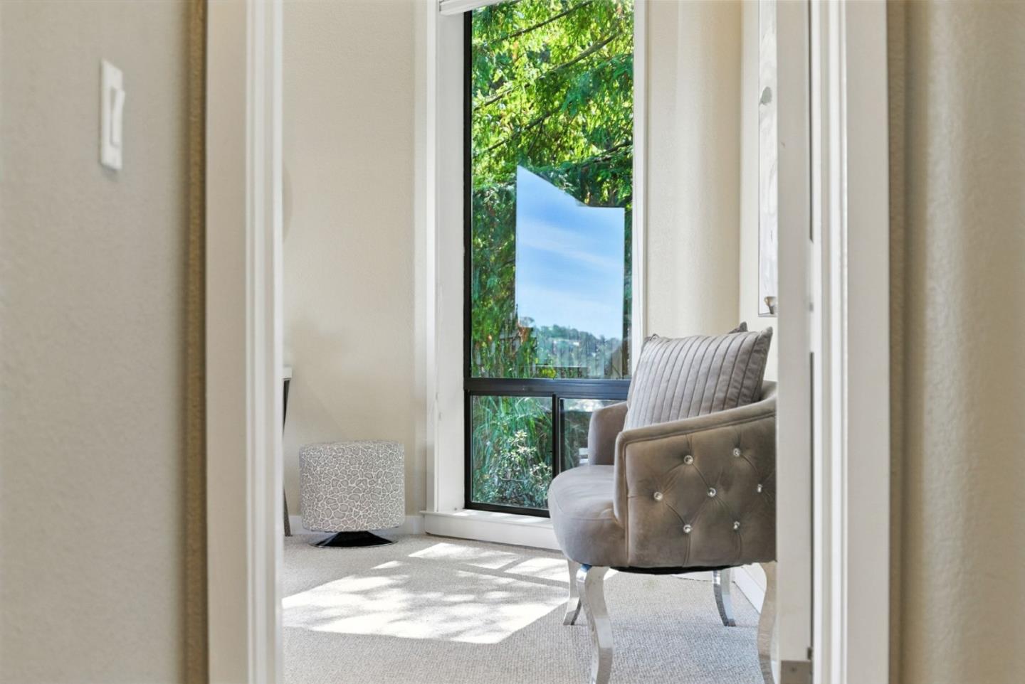 Detail Gallery Image 45 of 66 For 400 Winding Way, San Carlos,  CA 94070 - 4 Beds | 3/1 Baths