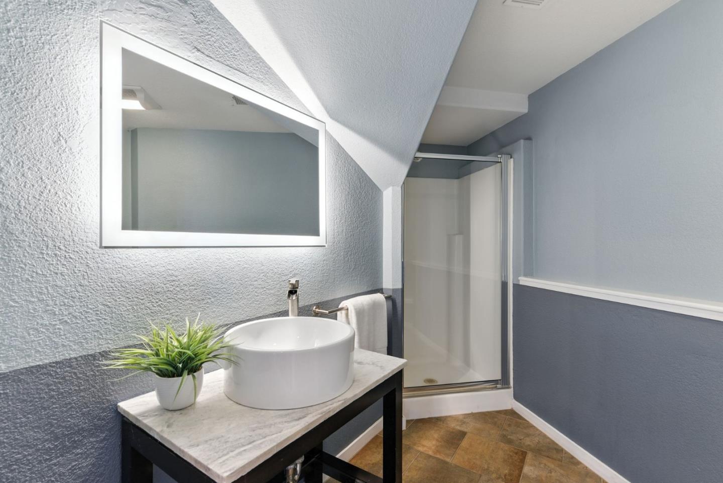 Detail Gallery Image 62 of 66 For 400 Winding Way, San Carlos,  CA 94070 - 4 Beds | 3/1 Baths