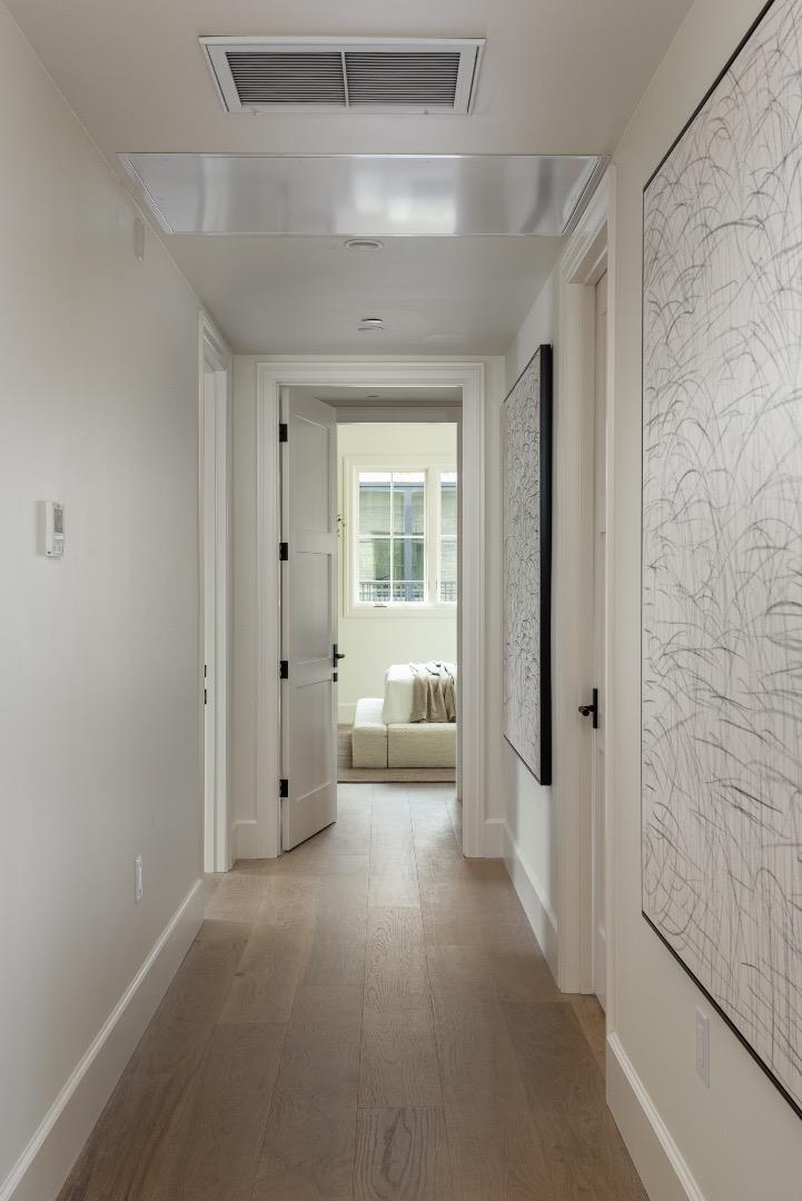 Detail Gallery Image 13 of 41 For 160 Waverley St, Palo Alto,  CA 94301 - 3 Beds | 3/2 Baths