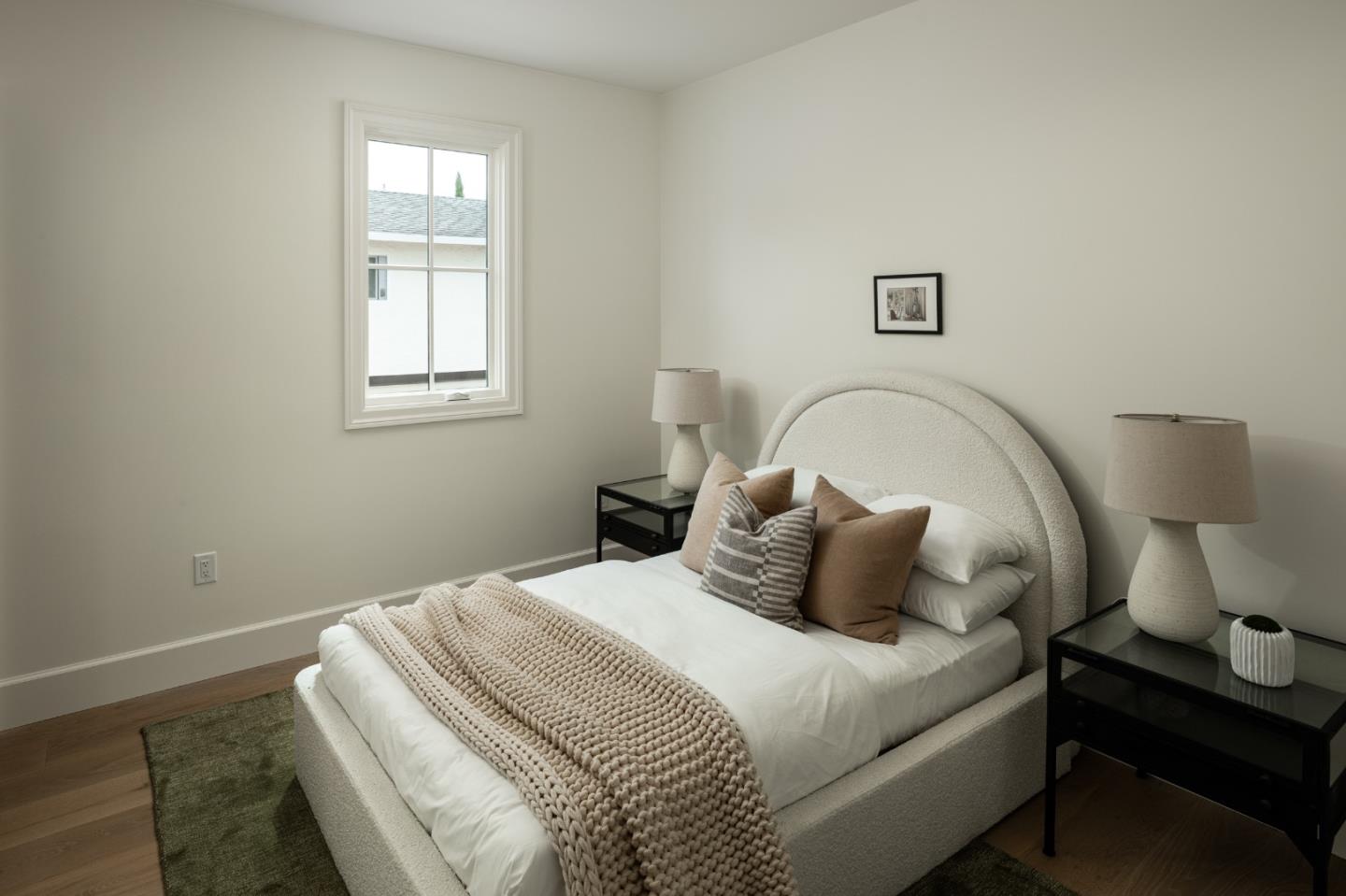 Detail Gallery Image 20 of 41 For 160 Waverley St, Palo Alto,  CA 94301 - 3 Beds | 3/2 Baths