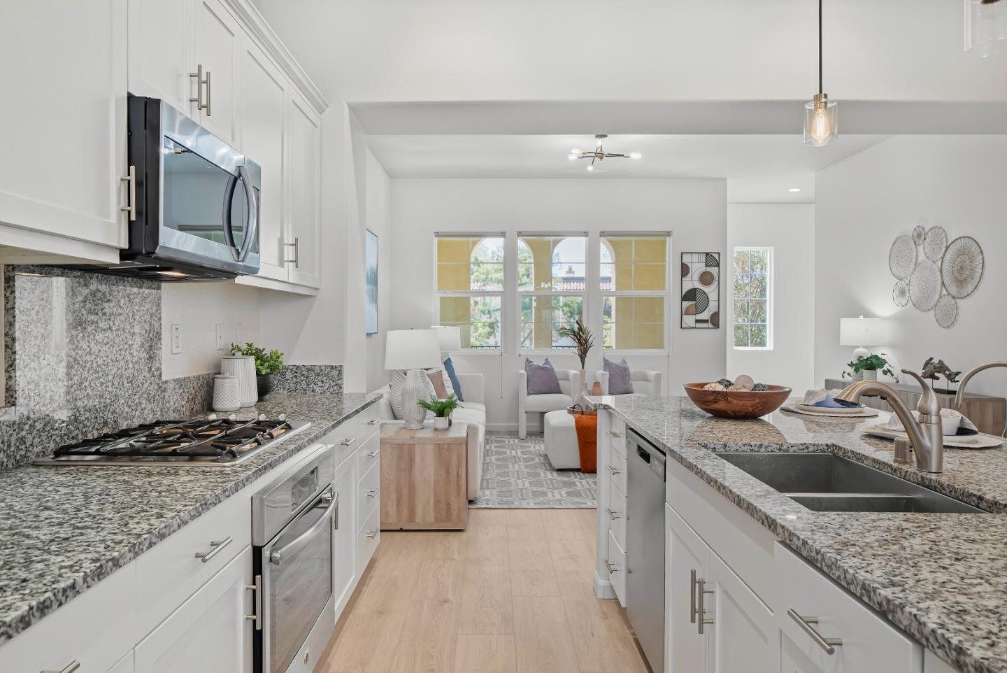 Detail Gallery Image 14 of 34 For 39857 Pelton Ter, Newark,  CA 94560 - 4 Beds | 3/1 Baths