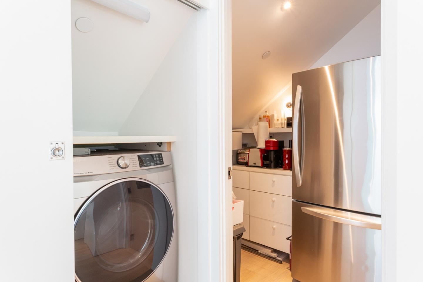 Detail Gallery Image 29 of 34 For 23 Gate 6 1/2 Rd, Sausalito,  CA 94965 - 3 Beds | 2/1 Baths
