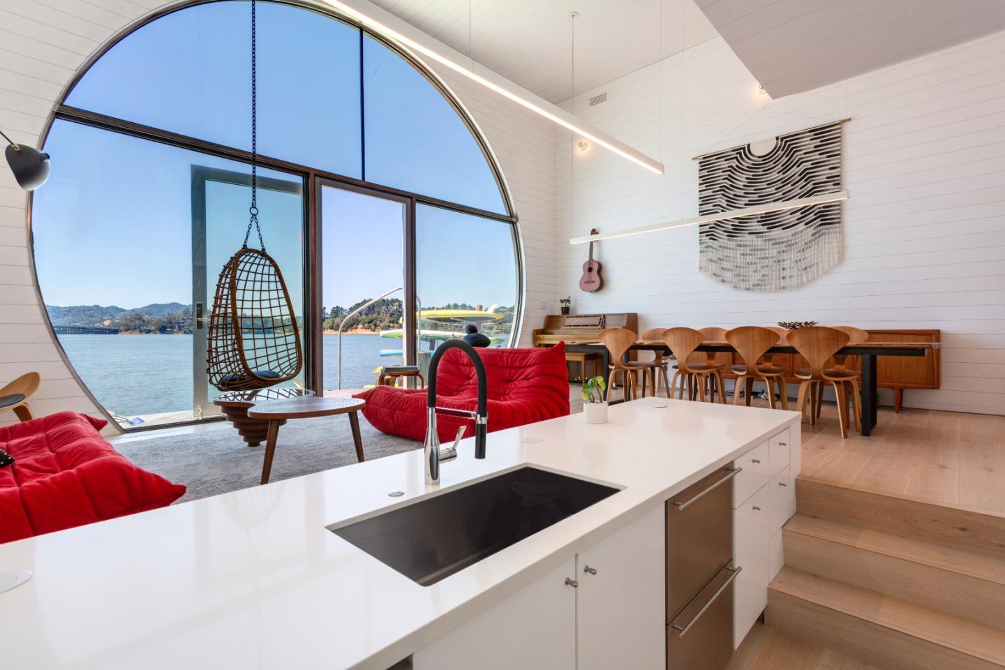 Detail Gallery Image 14 of 34 For 23 Gate 6 1/2 Rd, Sausalito,  CA 94965 - 3 Beds | 2/1 Baths