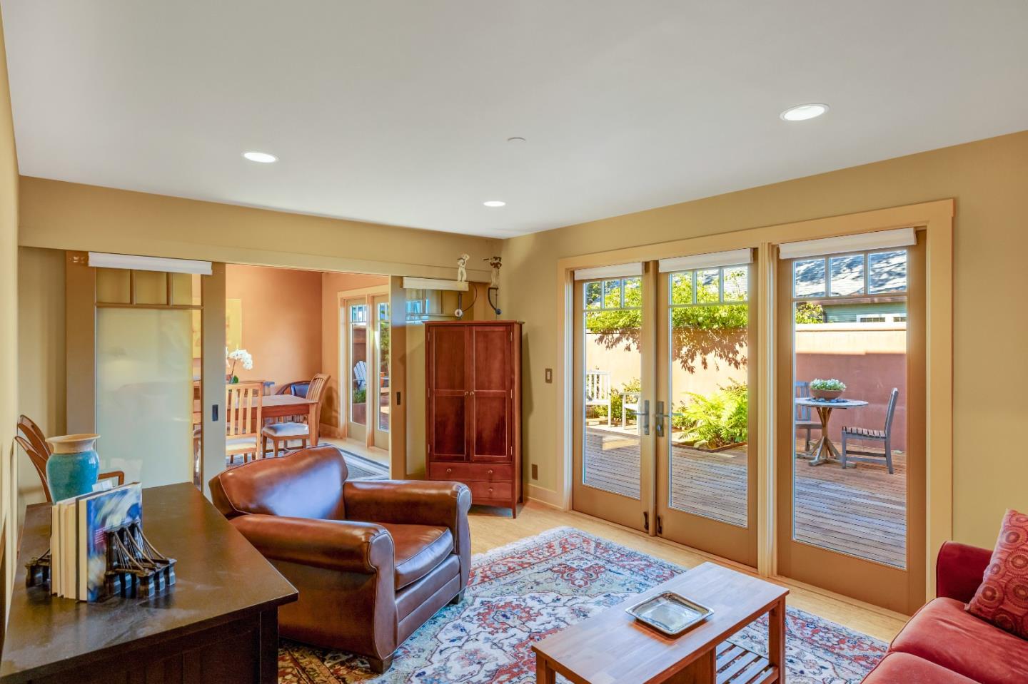 Detail Gallery Image 11 of 34 For 382 Spruce Ave, Pacific Grove,  CA 93950 - 2 Beds | 2 Baths