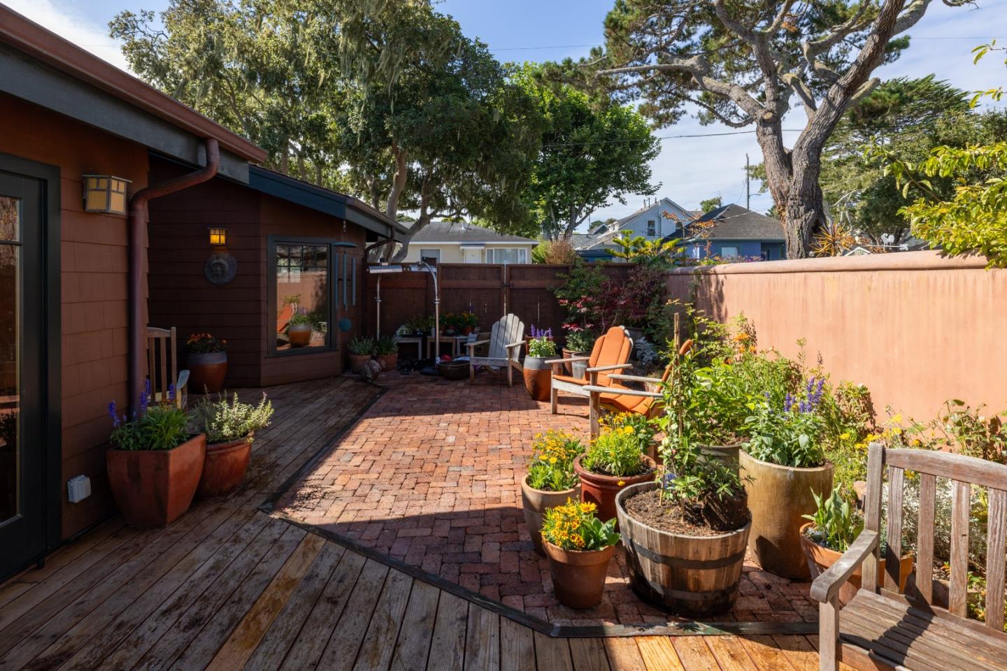 Detail Gallery Image 27 of 34 For 382 Spruce Ave, Pacific Grove,  CA 93950 - 2 Beds | 2 Baths