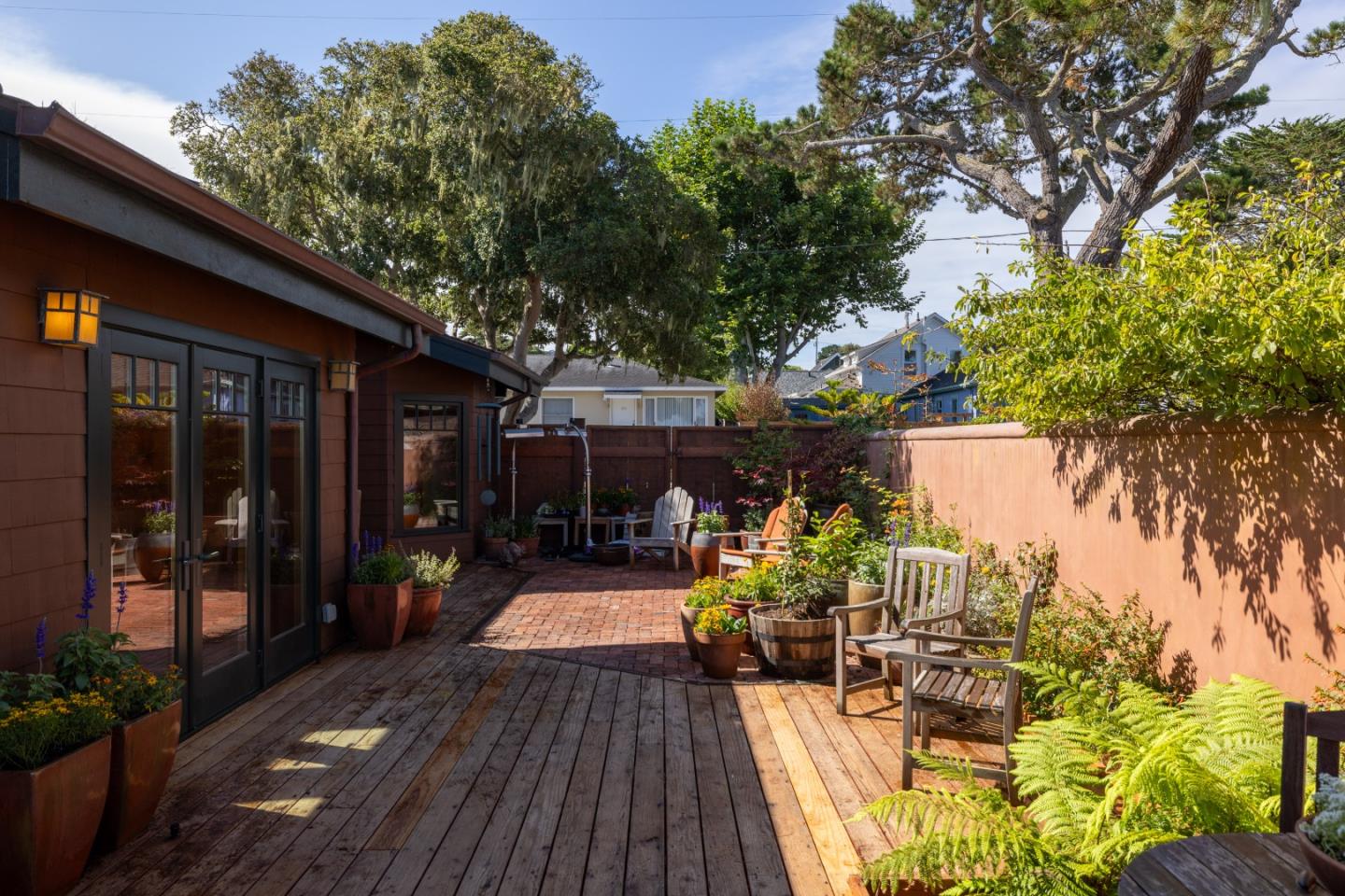 Detail Gallery Image 29 of 34 For 382 Spruce Ave, Pacific Grove,  CA 93950 - 2 Beds | 2 Baths