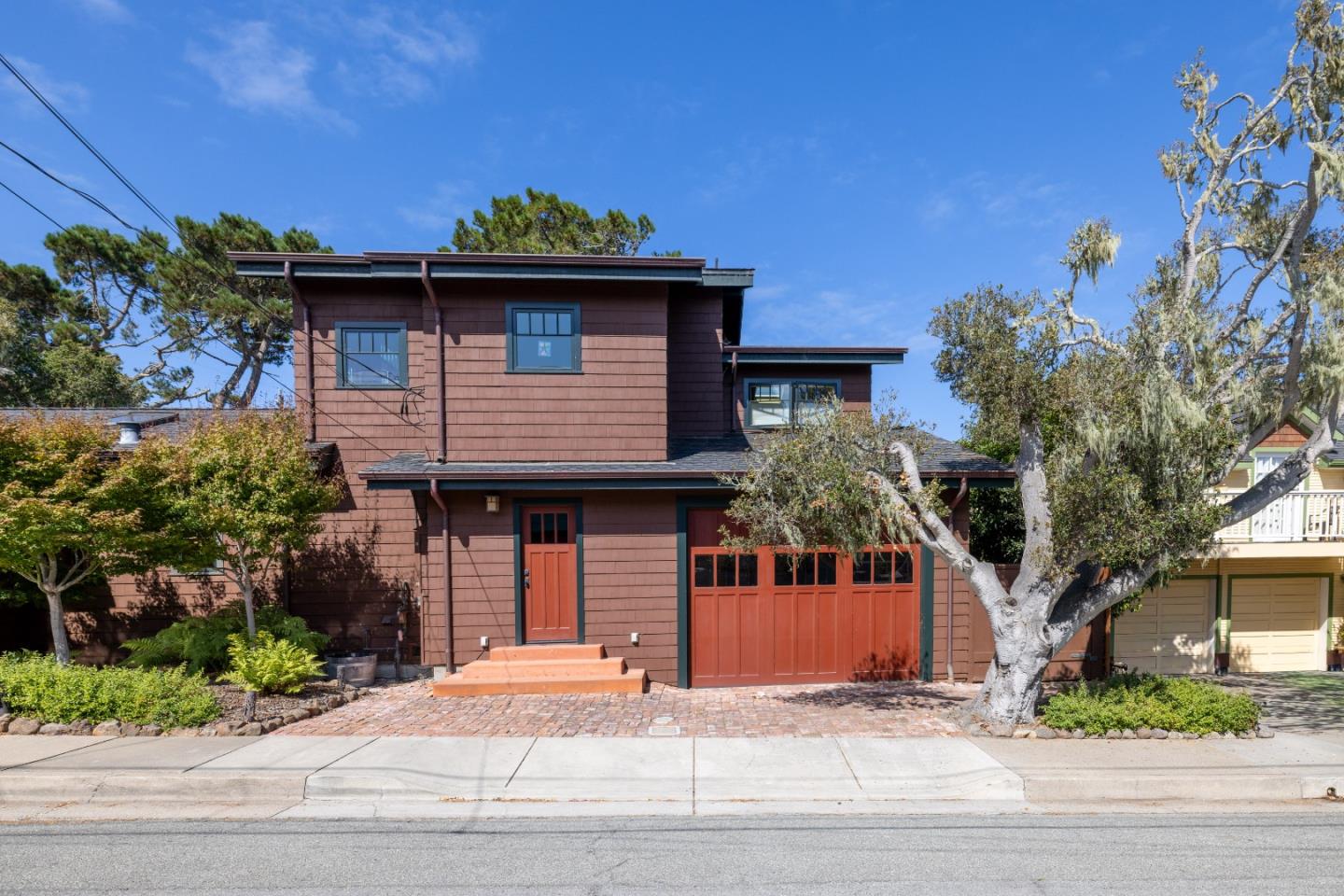 Detail Gallery Image 33 of 34 For 382 Spruce Ave, Pacific Grove,  CA 93950 - 2 Beds | 2 Baths