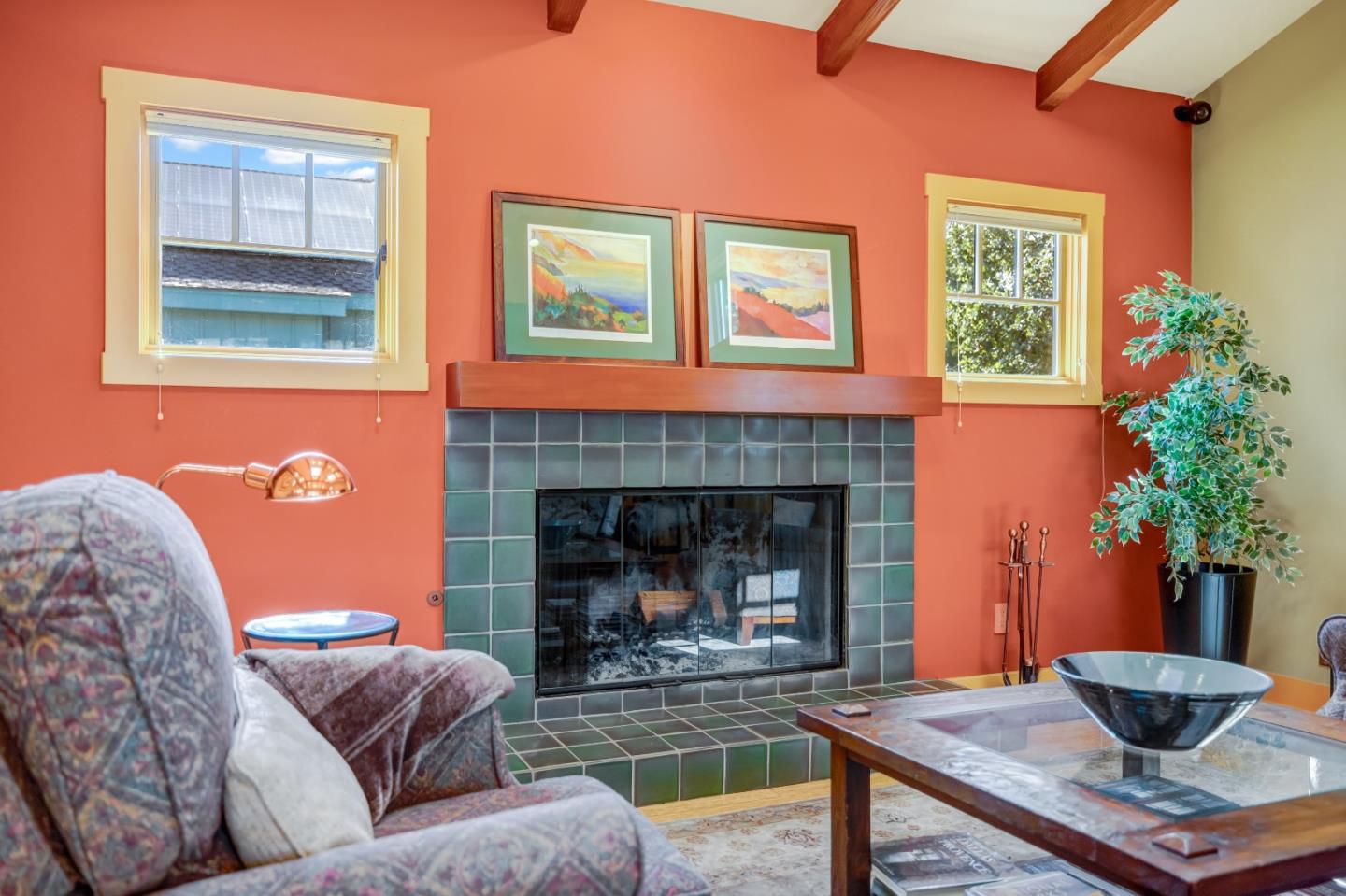 Detail Gallery Image 4 of 34 For 382 Spruce Ave, Pacific Grove,  CA 93950 - 2 Beds | 2 Baths