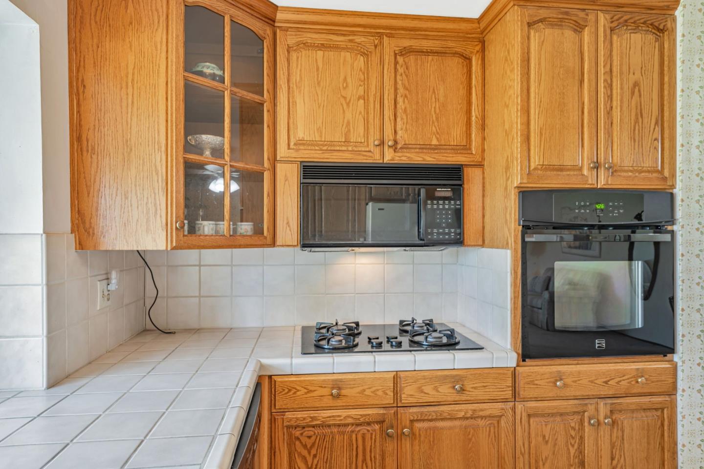 Detail Gallery Image 14 of 39 For 3816 Phoenix Ct, San Jose,  CA 95130 - 4 Beds | 2 Baths