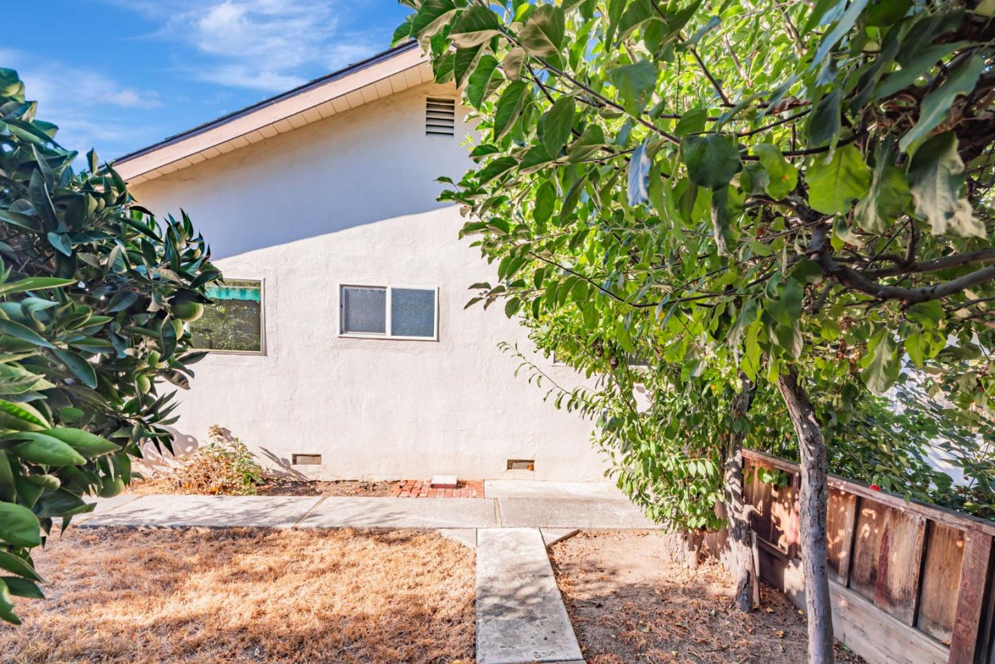 Detail Gallery Image 36 of 39 For 3816 Phoenix Ct, San Jose,  CA 95130 - 4 Beds | 2 Baths