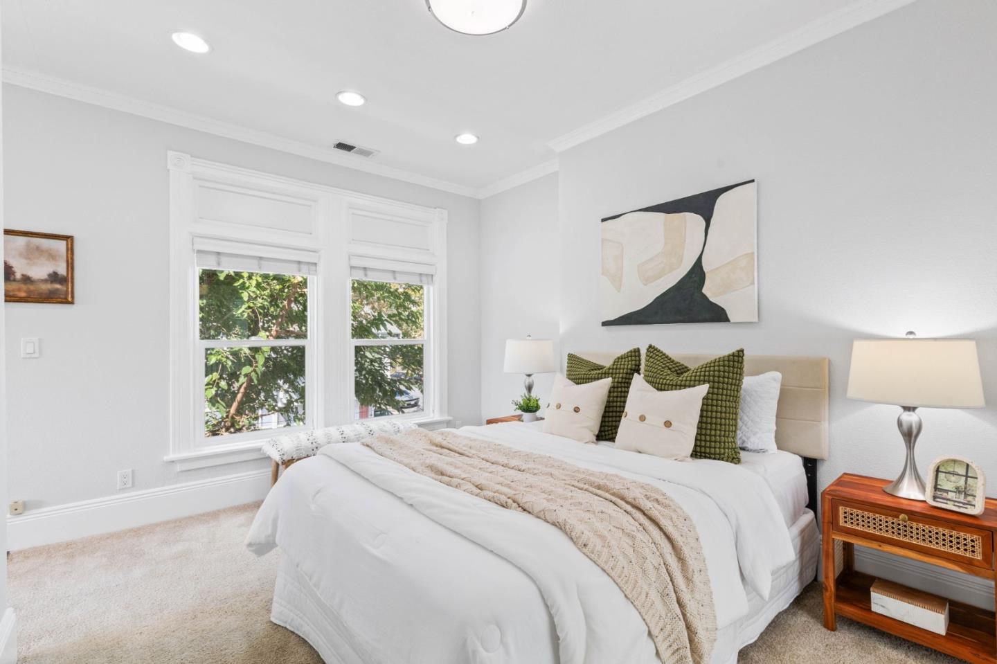 Detail Gallery Image 7 of 19 For 197 N 9th St, San Jose,  CA 95112 - 3 Beds | 3 Baths