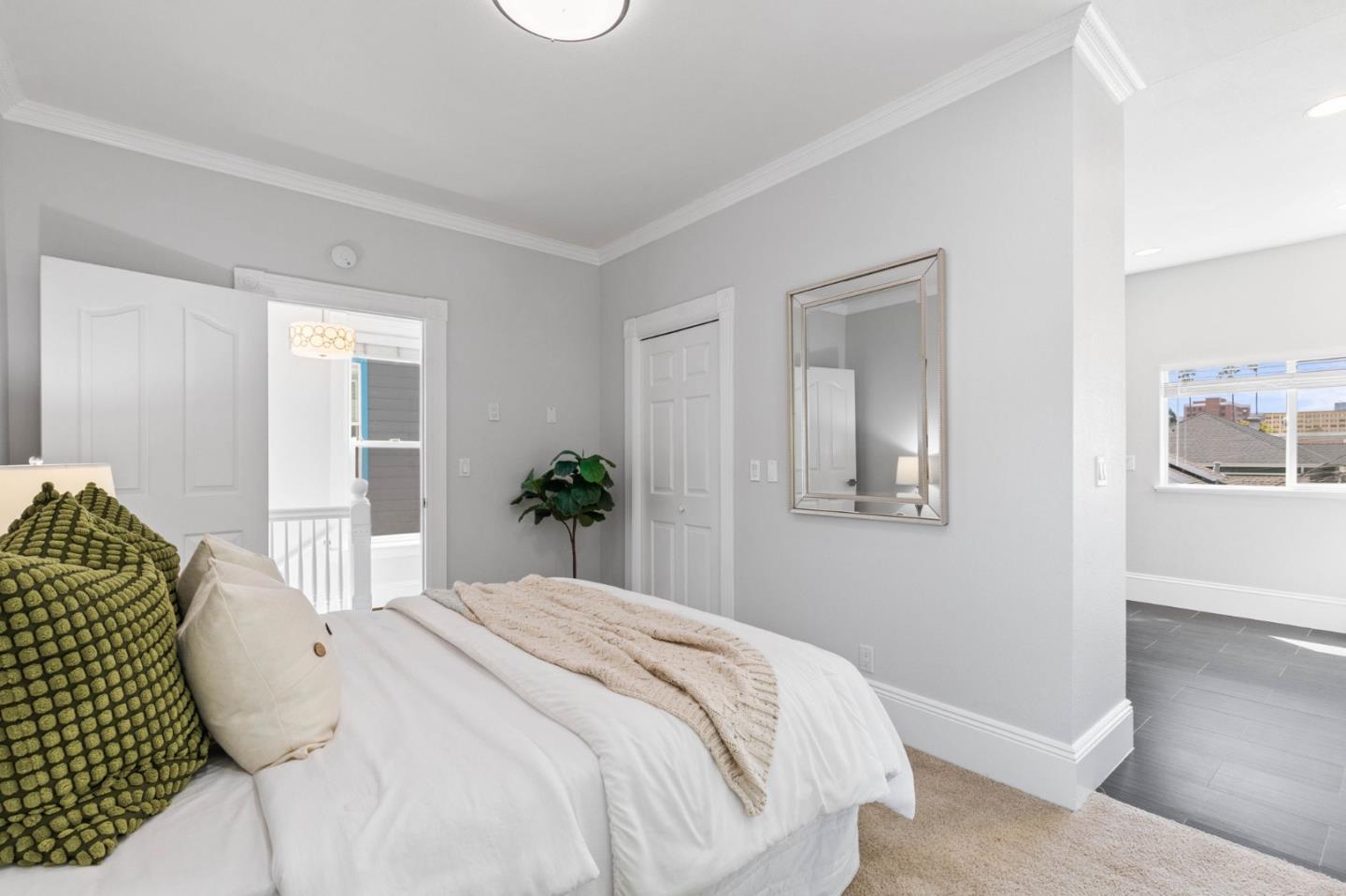 Detail Gallery Image 8 of 19 For 197 N 9th St, San Jose,  CA 95112 - 3 Beds | 3 Baths