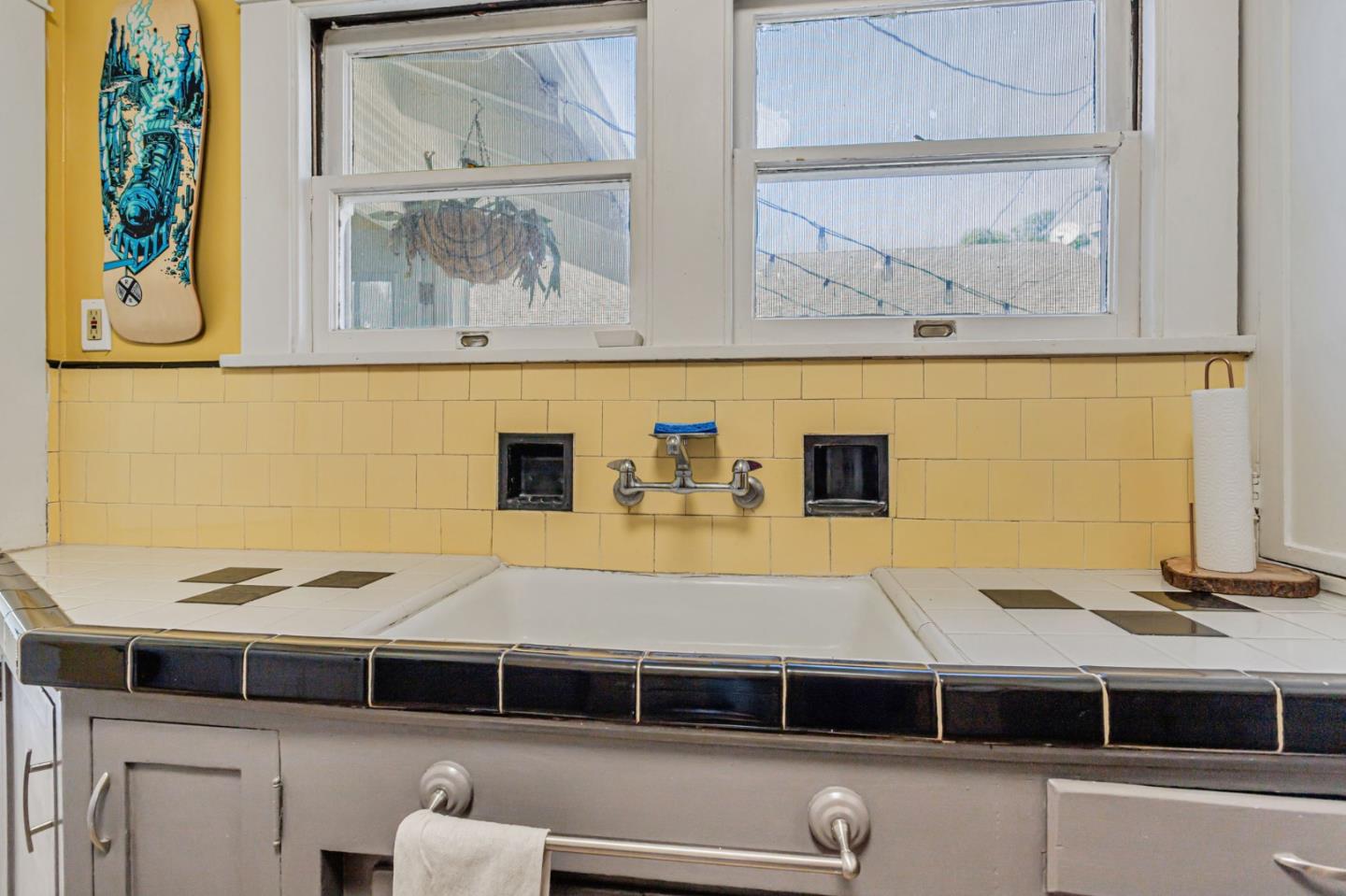 Detail Gallery Image 15 of 34 For 30 W Lake Ave, Watsonville,  CA 95076 - 2 Beds | 1 Baths