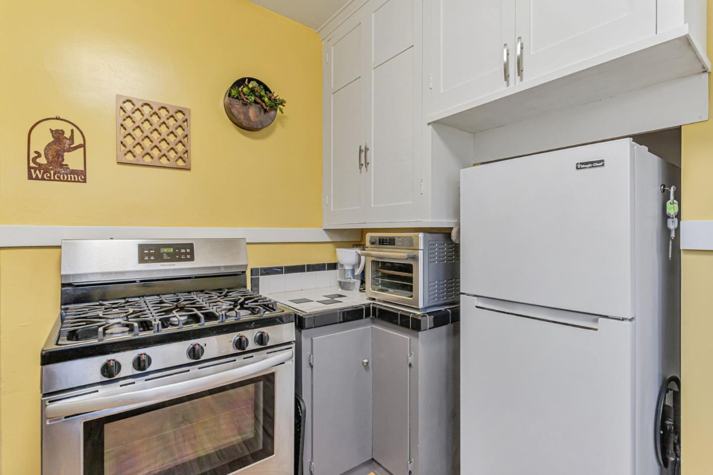Detail Gallery Image 16 of 34 For 30 W Lake Ave, Watsonville,  CA 95076 - 2 Beds | 1 Baths