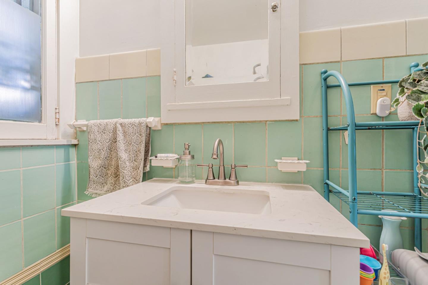 Detail Gallery Image 28 of 34 For 30 W Lake Ave, Watsonville,  CA 95076 - 2 Beds | 1 Baths