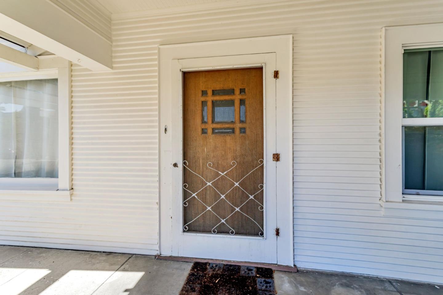 Detail Gallery Image 6 of 34 For 30 W Lake Ave, Watsonville,  CA 95076 - 2 Beds | 1 Baths