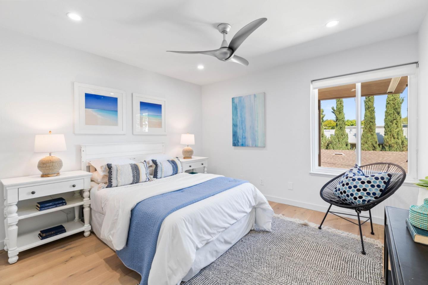 Detail Gallery Image 14 of 30 For 55 Claremont Ave #301,  Redwood City,  CA 94062 - 3 Beds | 2 Baths
