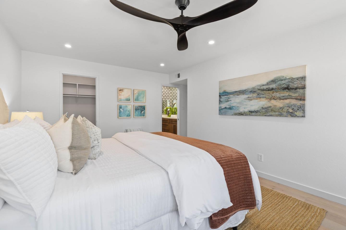Detail Gallery Image 19 of 30 For 55 Claremont Ave #301,  Redwood City,  CA 94062 - 3 Beds | 2 Baths