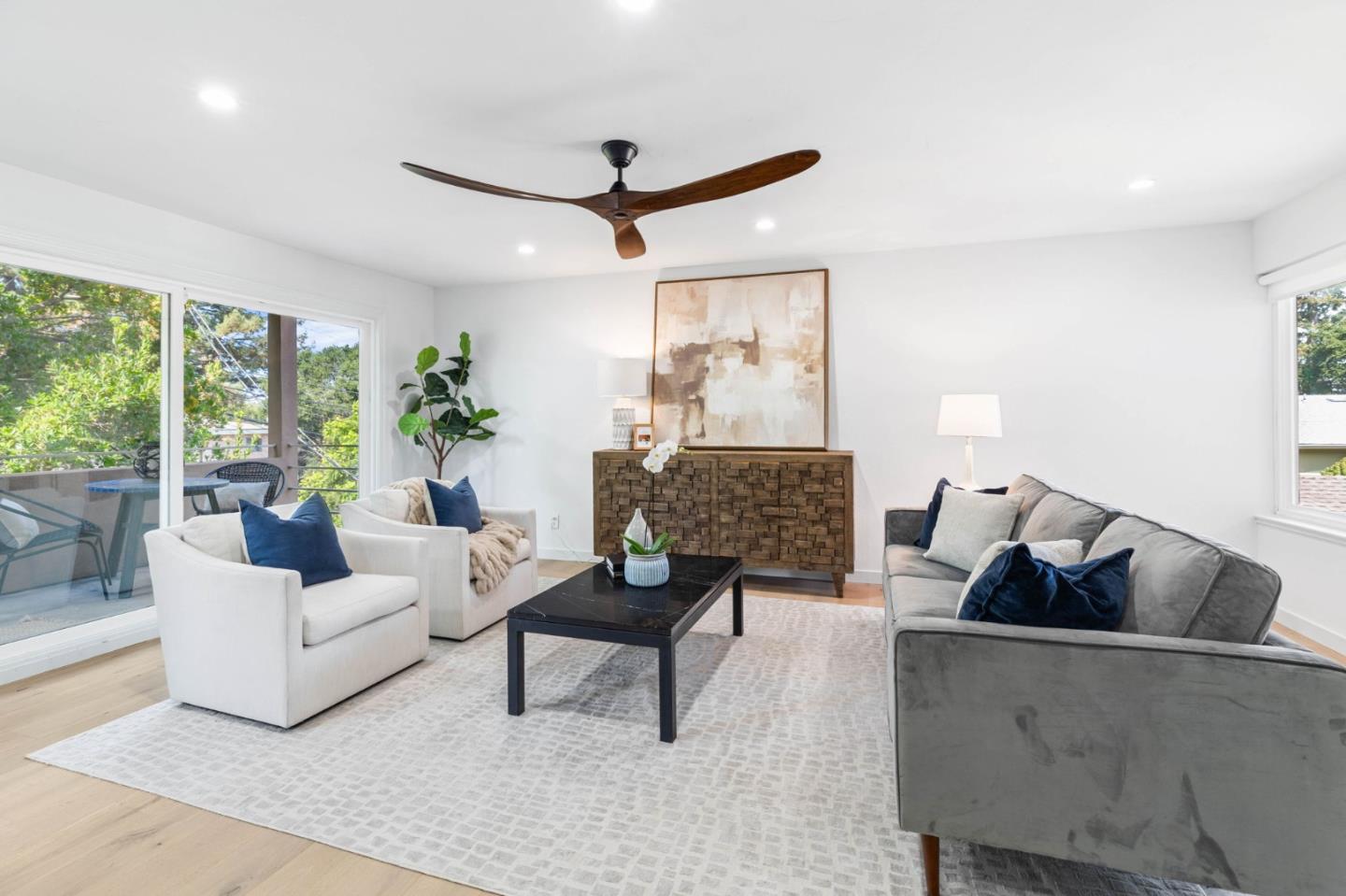 Detail Gallery Image 9 of 30 For 55 Claremont Ave #301,  Redwood City,  CA 94062 - 3 Beds | 2 Baths