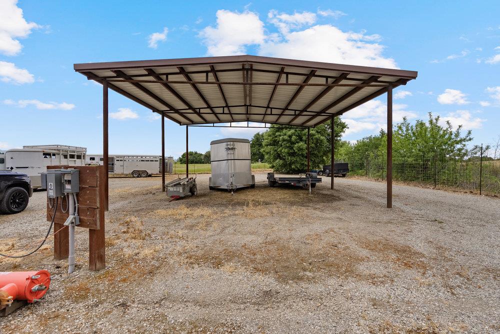 Detail Gallery Image 16 of 47 For 804 Comstock Rd, Hollister,  CA 95023 - 4 Beds | 2 Baths