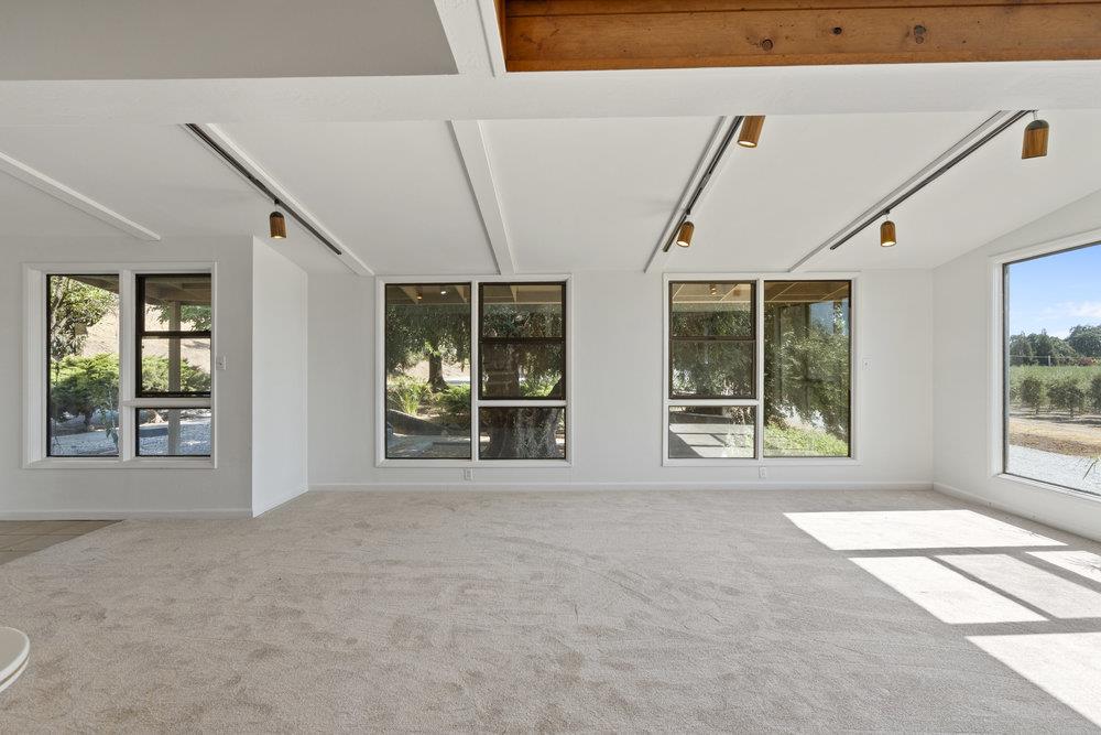 Detail Gallery Image 27 of 47 For 804 Comstock Rd, Hollister,  CA 95023 - 4 Beds | 2 Baths