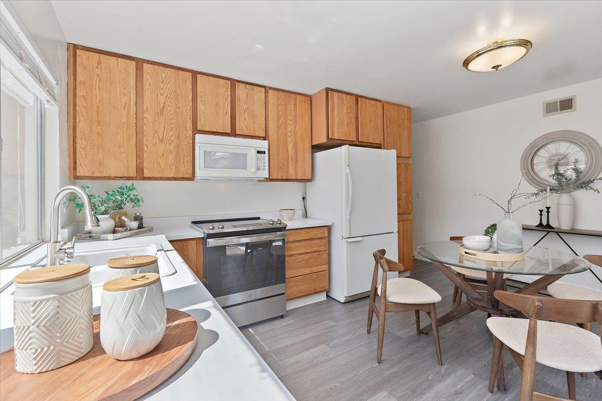 Detail Gallery Image 12 of 19 For 2064 Wizard Ct, San Jose,  CA 95131 - 2 Beds | 1 Baths