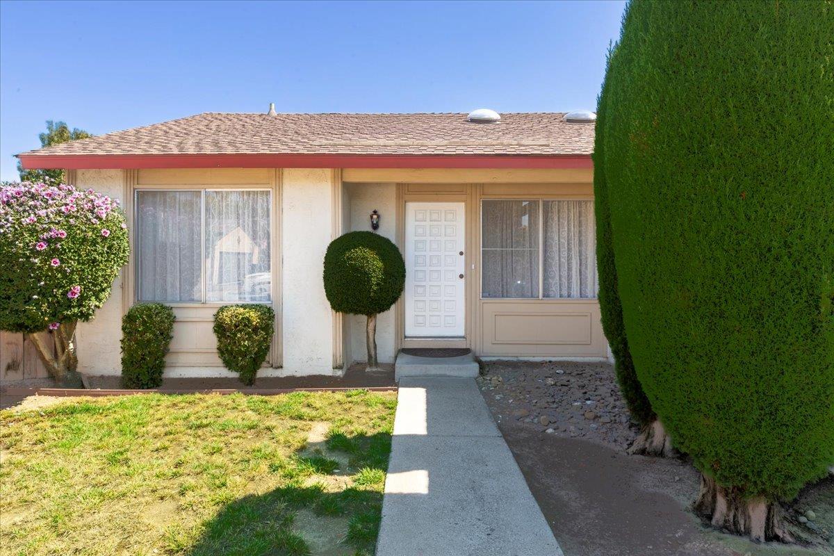 Detail Gallery Image 4 of 19 For 2064 Wizard Ct, San Jose,  CA 95131 - 2 Beds | 1 Baths