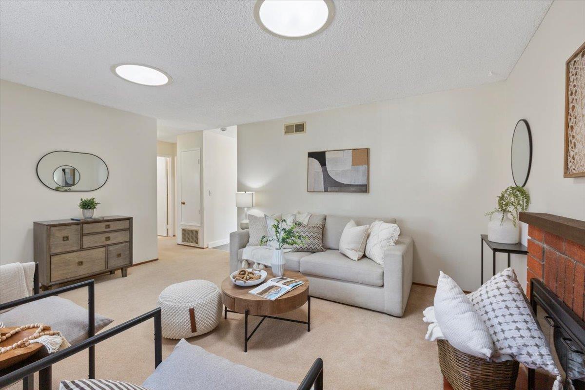 Detail Gallery Image 7 of 19 For 2064 Wizard Ct, San Jose,  CA 95131 - 2 Beds | 1 Baths