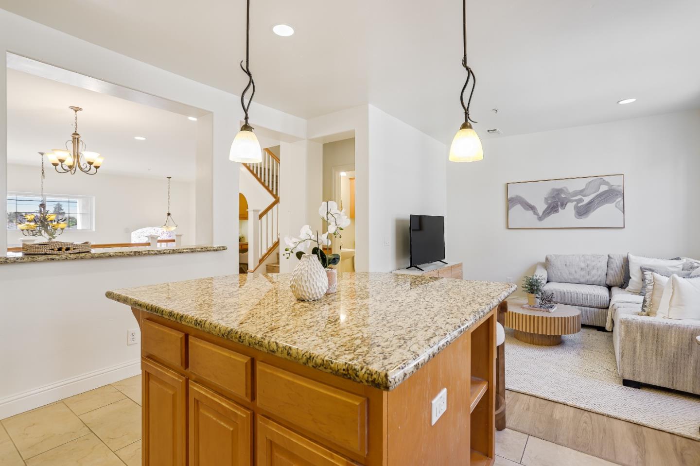Detail Gallery Image 8 of 32 For 1469 Isabella St, Santa Clara,  CA 95050 - 3 Beds | 2/1 Baths