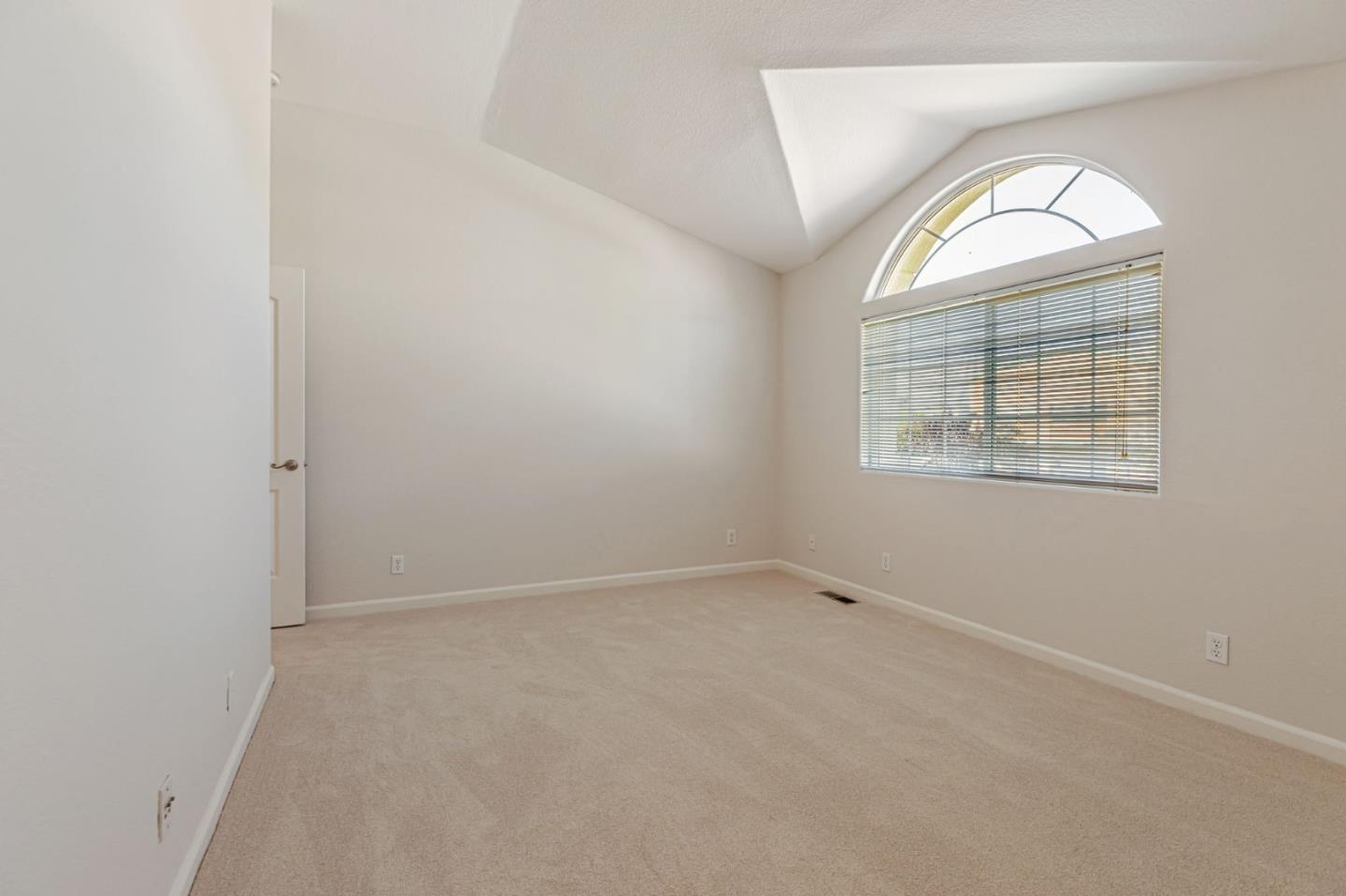Detail Gallery Image 17 of 33 For 101 Toscano Loop, Freedom,  CA 95019 - 3 Beds | 2/1 Baths