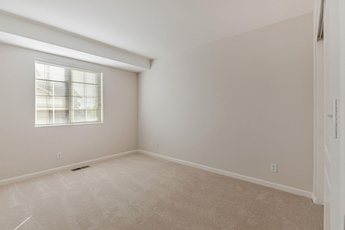 Detail Gallery Image 19 of 33 For 101 Toscano Loop, Freedom,  CA 95019 - 3 Beds | 2/1 Baths