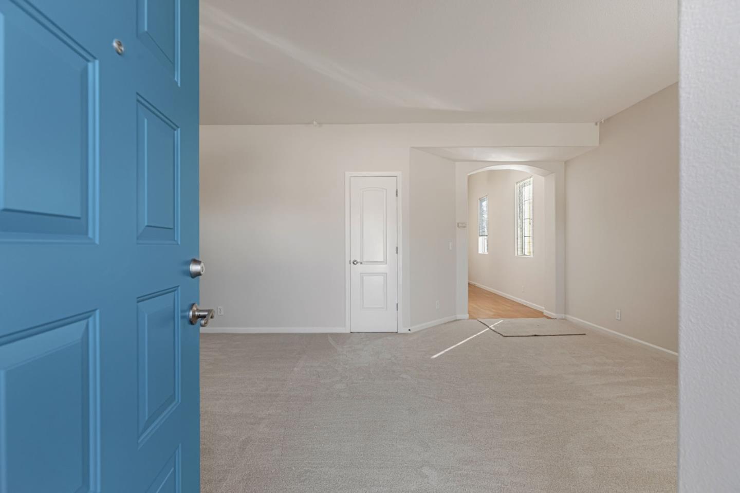 Detail Gallery Image 3 of 33 For 101 Toscano Loop, Freedom,  CA 95019 - 3 Beds | 2/1 Baths